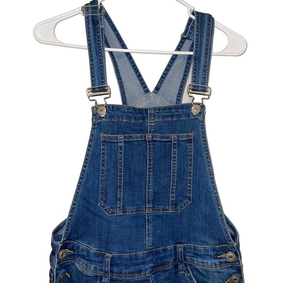 Rue 21 Woman Short Size 12 - Picture 5 of 7